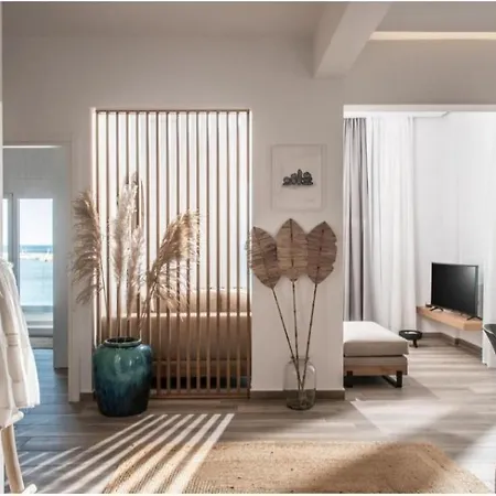 Apartment Khroma Luxury 3- Front