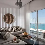 Khroma Luxury 3- Front Lejlighed