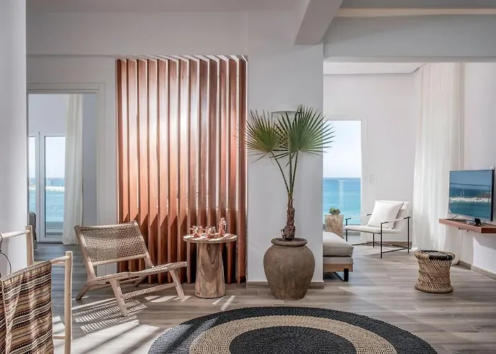 Khroma Luxury 3- Front Apartament *