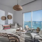 Apartment Khroma Luxury 3- Front *