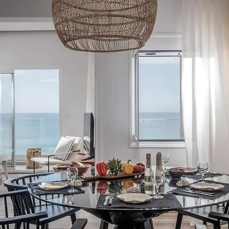 Khroma Luxury 3- Front Apartament *