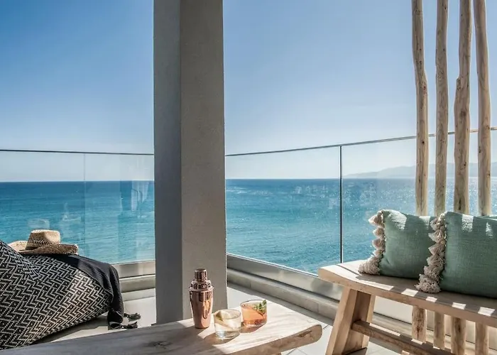 Khroma Luxury 3- Front Hersonissos (Crete)