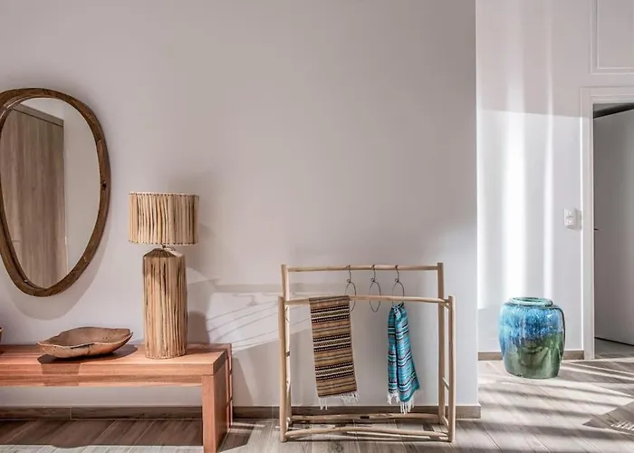 Khroma Luxury 3- Front *