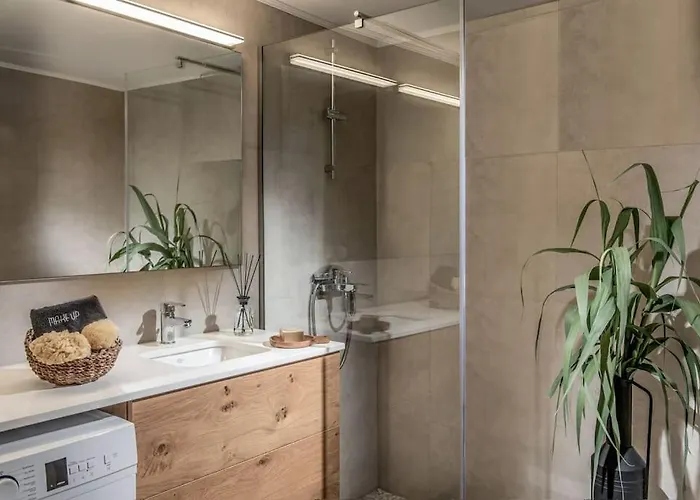 Khroma Luxury 3- Front 赫索尼索斯