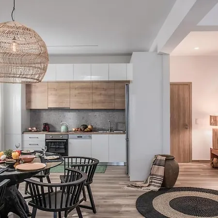 Khroma Luxury 3- Front 公寓 *