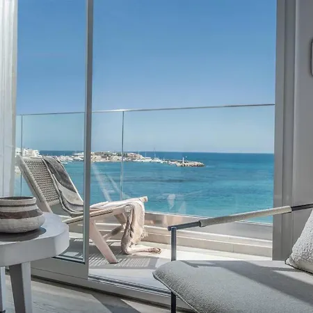 Khroma Luxury 3- Front Hersonissos (Crete)